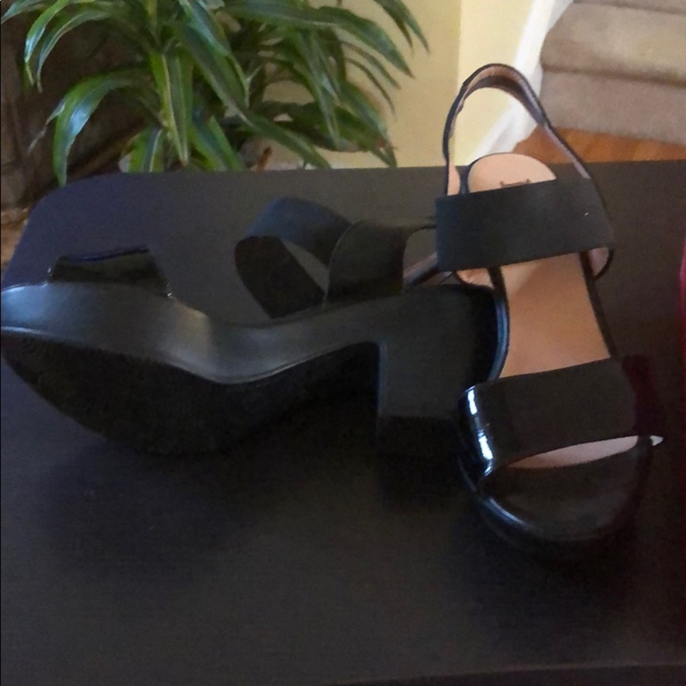 Shoes - Picture 3 of 3
